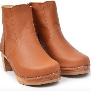 Maguba Clog Auckland Boots Tan, Brand new/never worn!